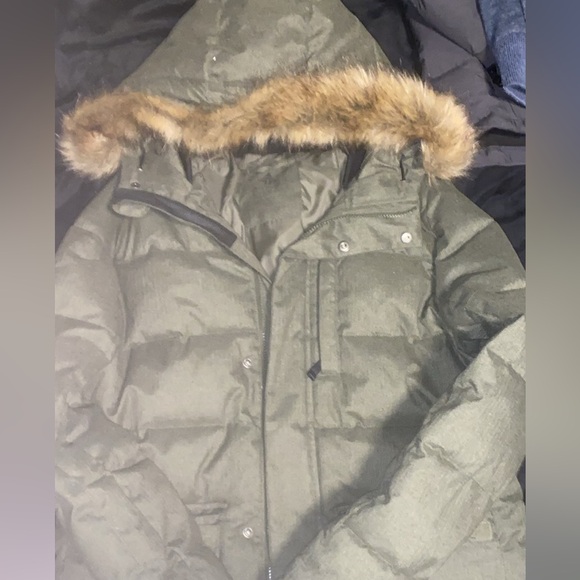 Bunch of different jackets - Picture 1 of 5